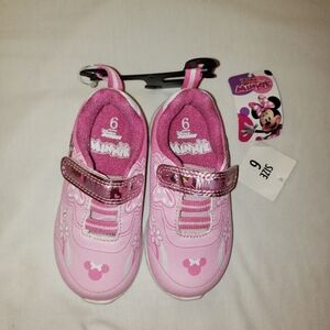 Disney Minnie Mouse Toddler Girls Sneakers Pink Size 6 NWT